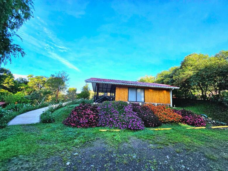 Lodge Hotel De Monta�a Suria
