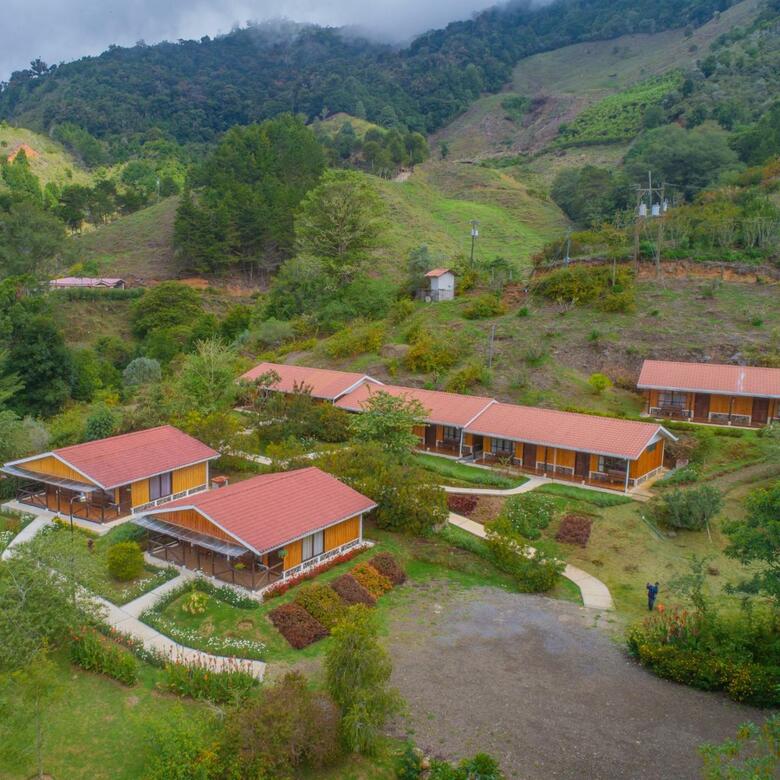 Lodge Hotel De Monta�a Suria