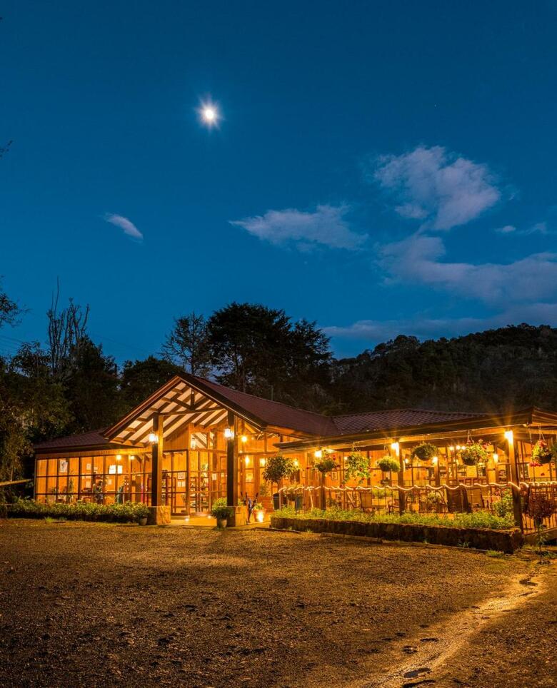 Lodge Hotel De Monta�a Suria