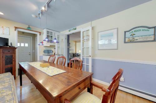 The Cottage At Long Sands