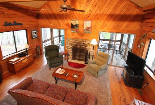 Villa Lakeside Cabin