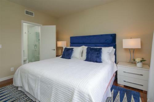 16734 Hemingway