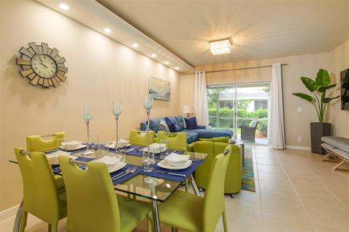 16734 Hemingway