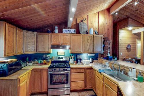 Mountain Meadow Home