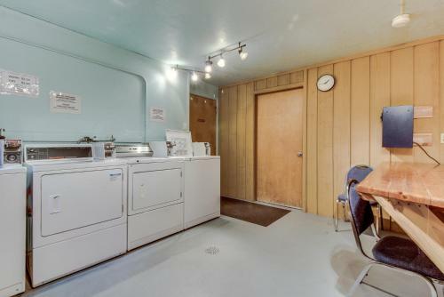 Bay Point Lakefront 3a
