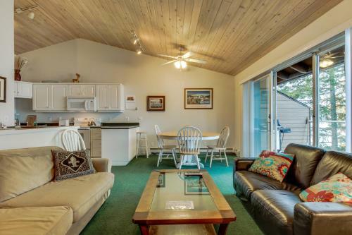 Bay Point Lakefront 3a