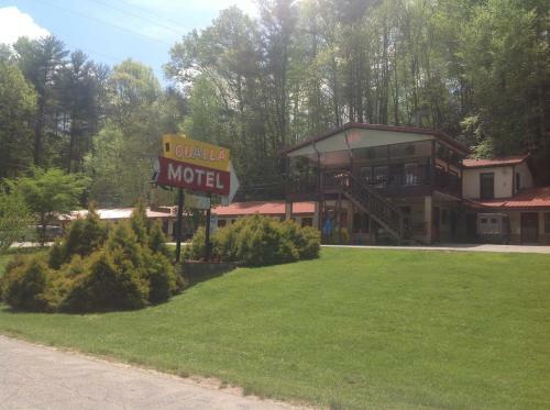 Qualla Cabins And Motel