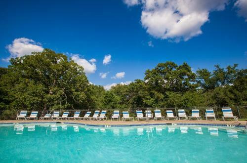 Lake Texoma Camping Resort Cabin 7