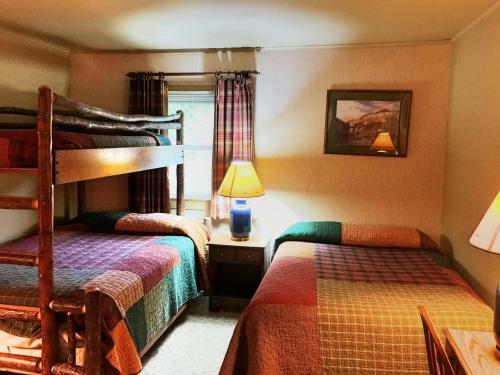 Motel Hungry Trout Resort