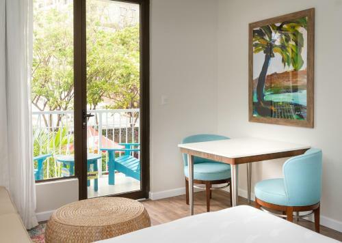 Hotel Margaritaville Beach Resort Playa Flamingo