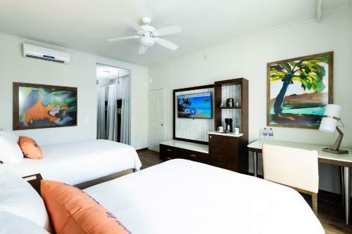 Hotel Margaritaville Beach Resort Playa Flamingo