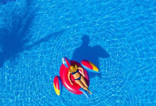 Hotel Margaritaville Beach Resort Playa Flamingo