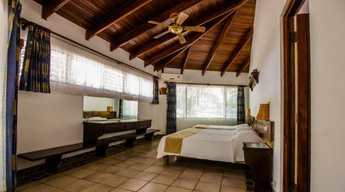Hotel Cabinas Las Olas