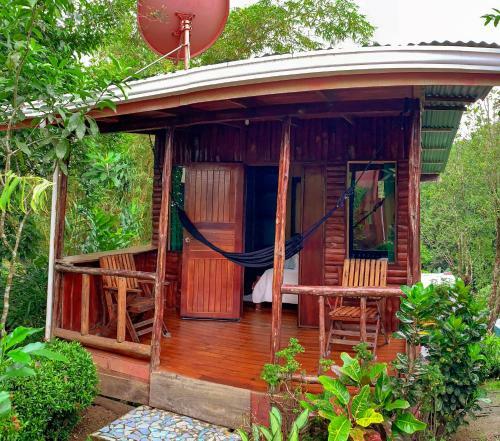 Las Cotingas Lodge