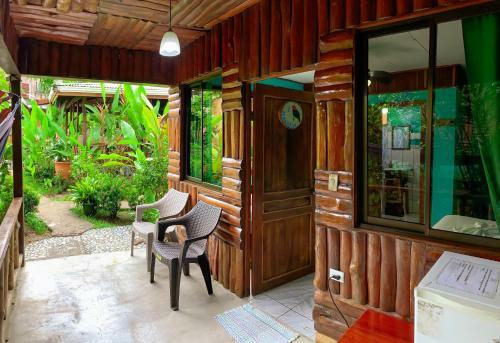 Las Cotingas Lodge