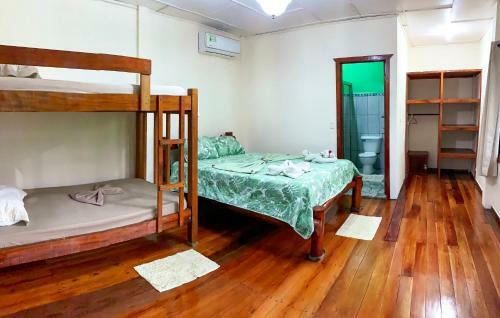 Las Cotingas Lodge