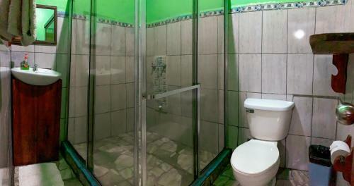 Las Cotingas Lodge