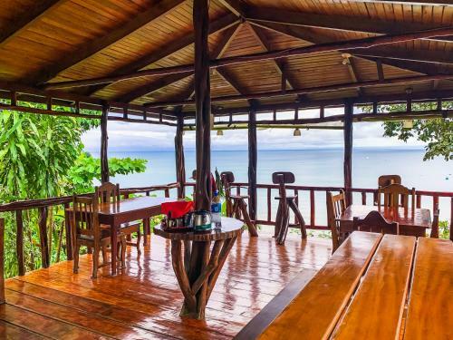 Las Cotingas Lodge