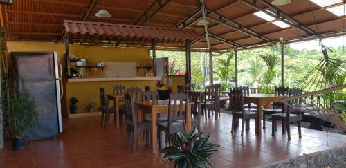 Hotel Cabinas Pura Vida