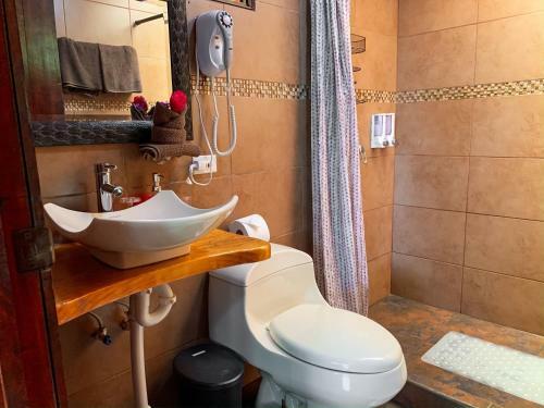 Las Caletas Lodge