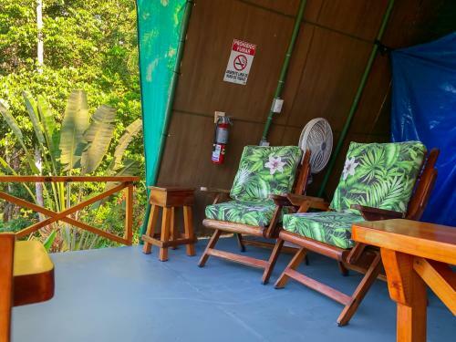 Las Caletas Lodge