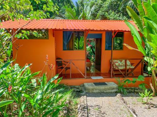 Las Caletas Lodge