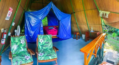 Las Caletas Lodge
