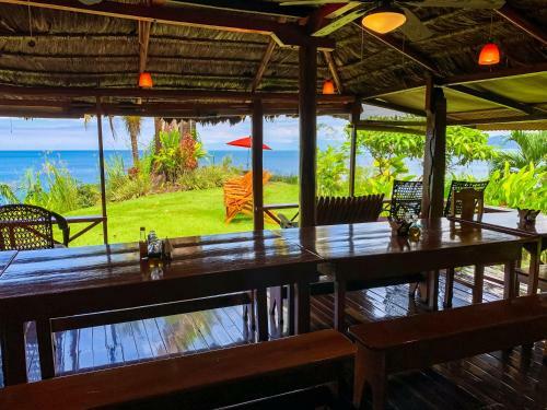 Las Caletas Lodge