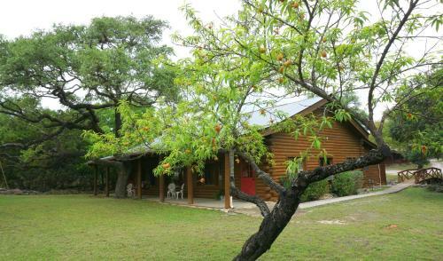 Wimberley Log Cabins Resort And Suites - Unit 1