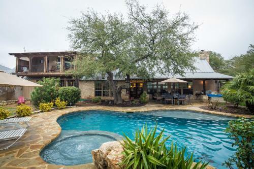 Rock 'n' Wood Home