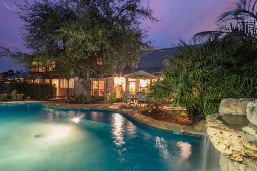 Rock 'n' Wood Home