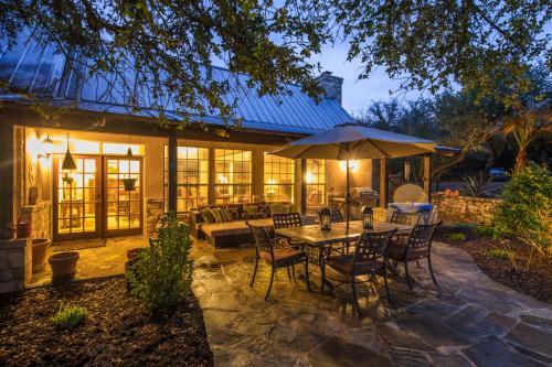 Rock 'n' Wood Home