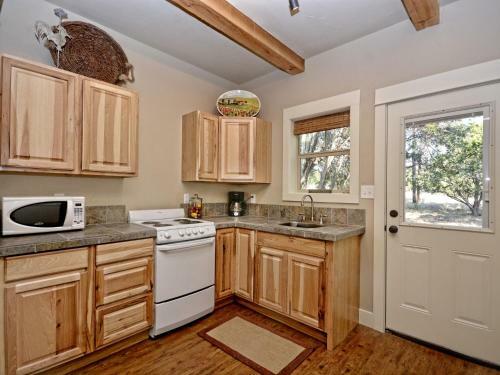 Cabins At Flite Acres-mountain Laurel