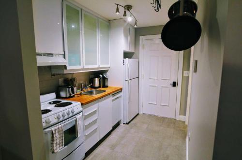 1331 Northwest Apartment #1066 Apts
