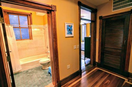 1305 Northwest Rhode Island Apartment #1076 Apts