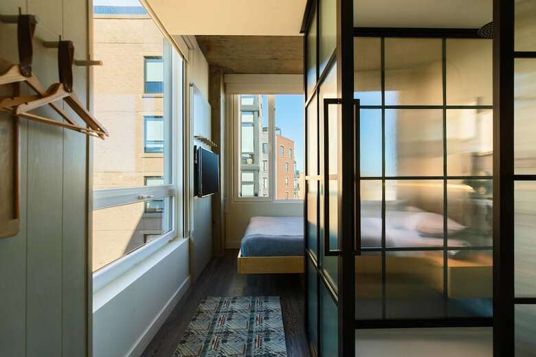 Hotel Moxy Washington, Dc Downtown