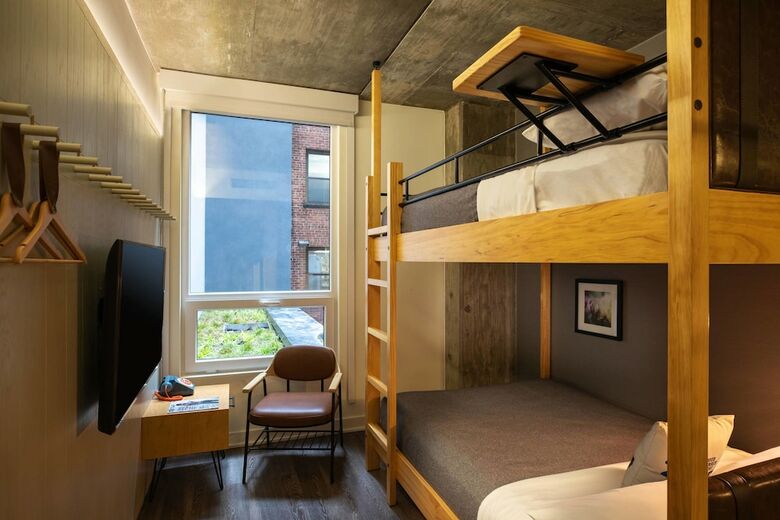 Hotel Moxy Washington, Dc Downtown