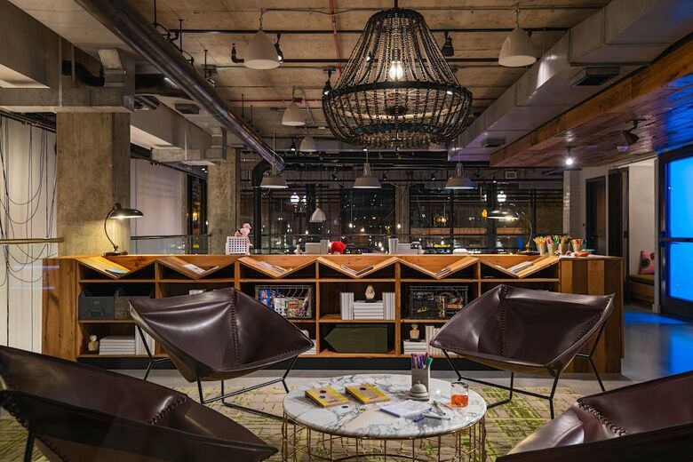 Hotel Moxy Washington, Dc Downtown