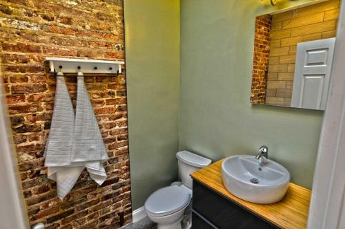 1347 Northwest Apartment #1053 Apts