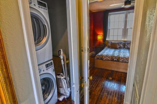 1347 Northwest Apartment #1053 Apts