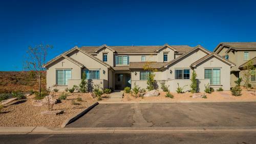 Desert Edge Retreat