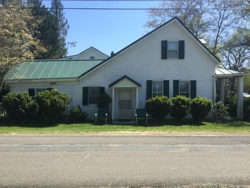 Colonial House In Little Washington Va