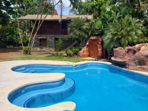Lodge Bungalow Mal�