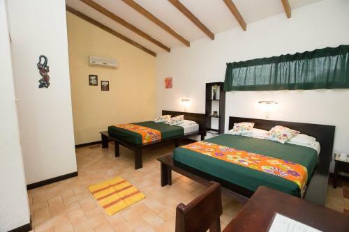 Hotel La Casa De Las Flores