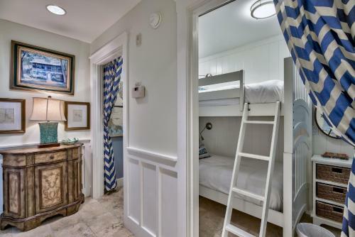 Apartamento Watersound Crossings C-112 - 100 S Bridge Lane Condo