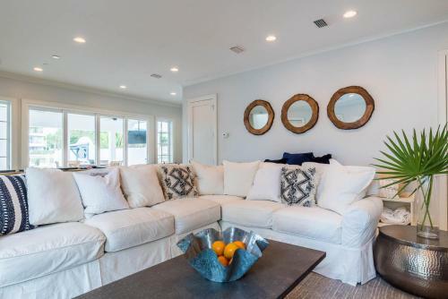 Seagrove 138 Chivas Lane Home
