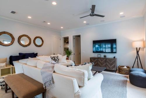 Seagrove 138 Chivas Lane Home