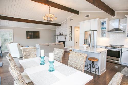 30a Beach House - Beachside Betty