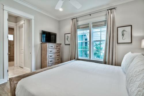 Indigo Moon By Real Joy Vacations