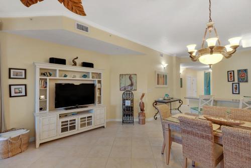 Dunes Of Seagrove B403